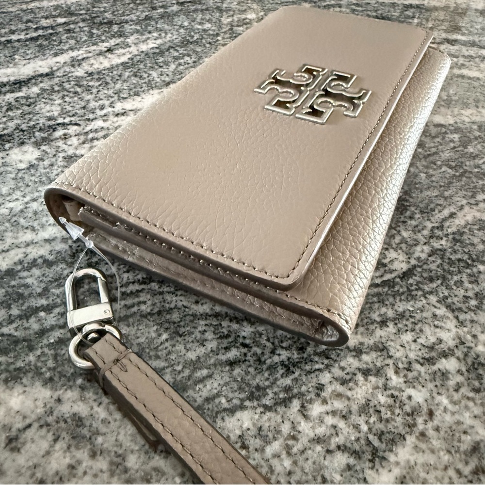Tory Burch Britten Smartphone Wristlet Wallet – French Gray – NWT - Picture 3 of 6